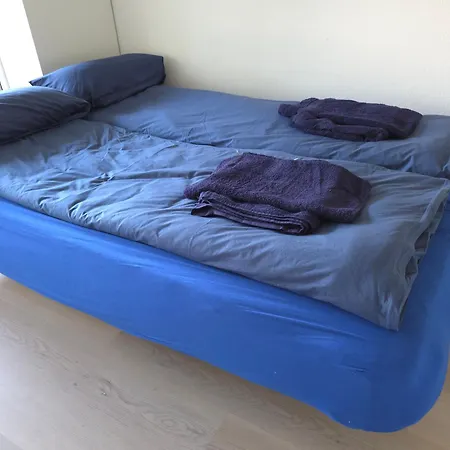 Modern Flat Close To Citycenter, 100m Bus, 4 Min Metro *